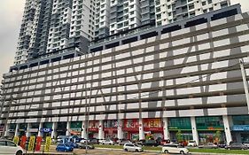 LA VISTA BANGI Homestay